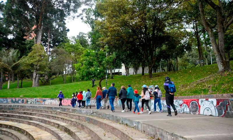 Caminata nocturna por el centro de Bogotá