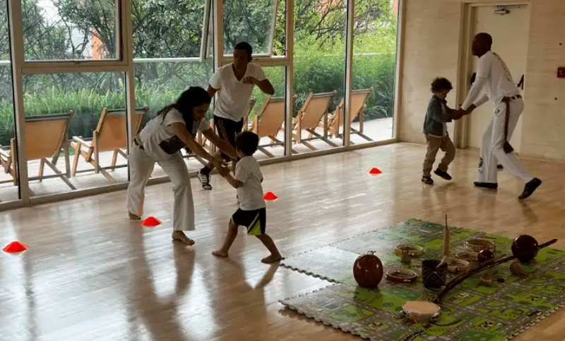 Capoeira para niñas, niños y adultos