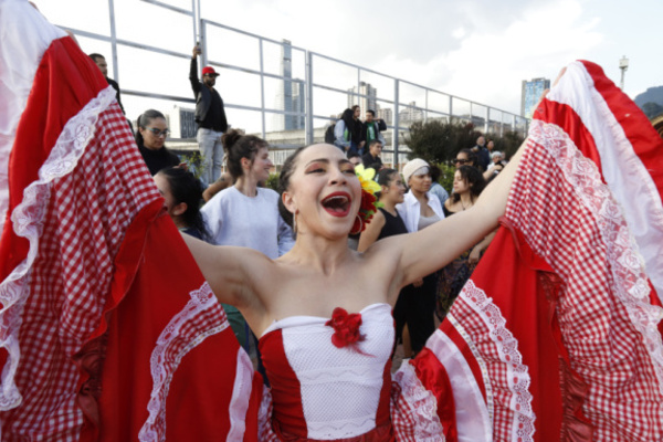 Mujer danzando