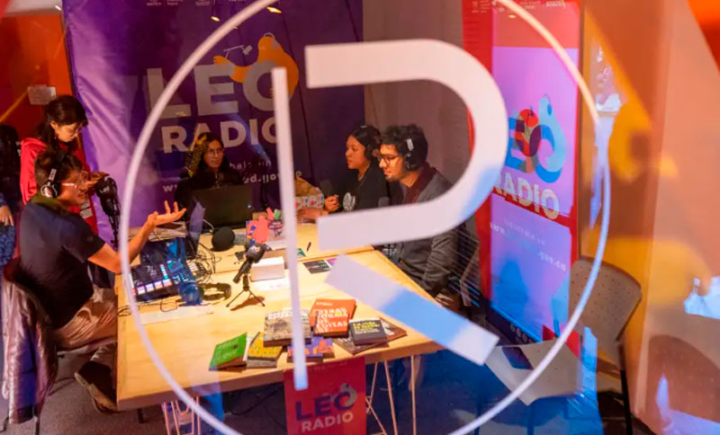 Escucha “Especiales LEO Radio”