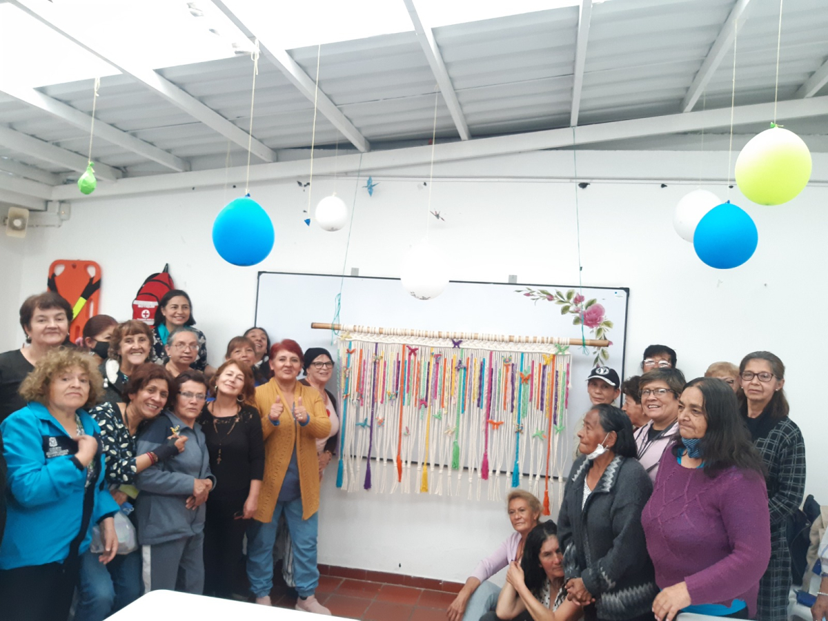 Mujeres tejedoras