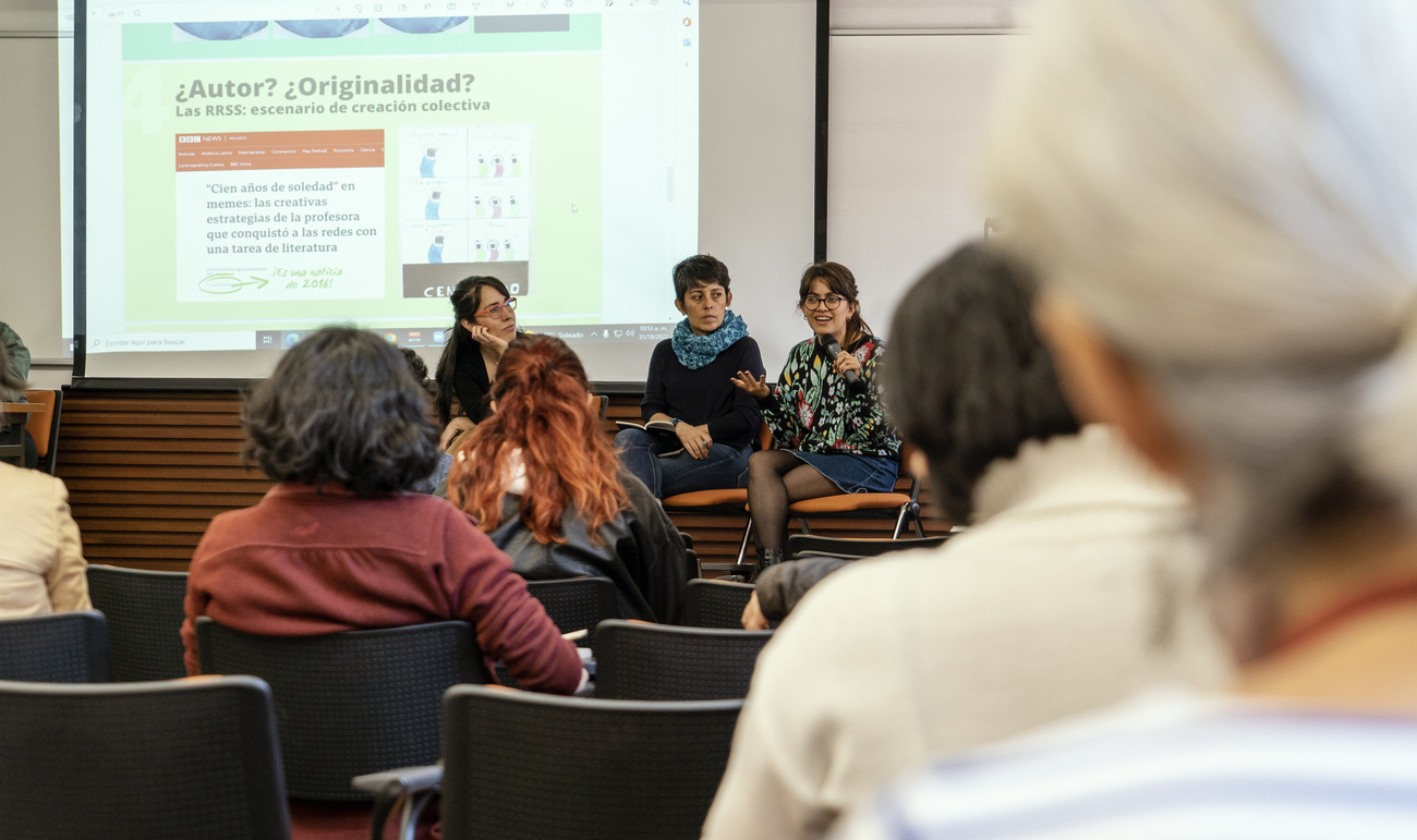 Personas en auditorio