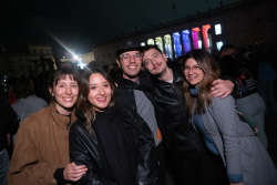 Familia en Plaza de Bolívar