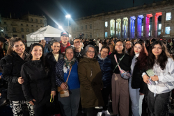 Familia en Plaza de Bolívar