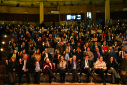 público en la biblioteca virgilio barco