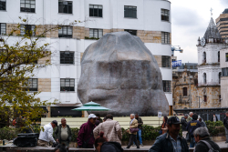 obra de arte en el espacio público
