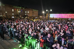 público en plaza de bolivar