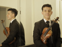 Santiago Ávila, concertino de la Orquesta Filarmónica Prejuvenil