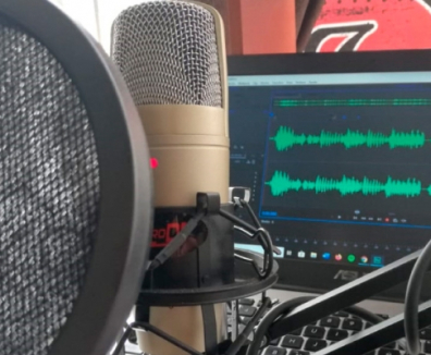 micrófono de locutor