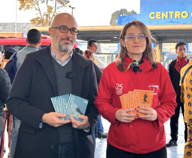 Santiago Trujillo, secretario de Cultura, Recreación y Deporte, de Bogotá / María Fernanda Ortíz, gerente general de TRANSMILENIO