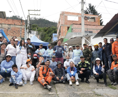 personas reunidas