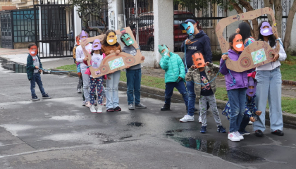 Niños jugando