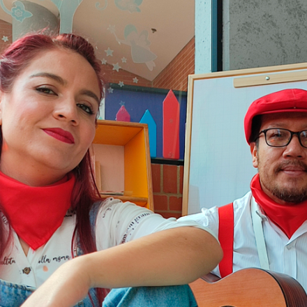 Cántame un cuento,,CIA Aju Colectivo Teatral