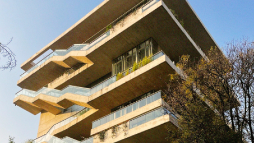 Fotgorafía del edificio del Centro Felicidad Chapinero