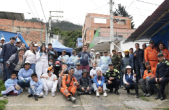 personas reunidas