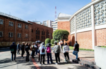 personas reunidas